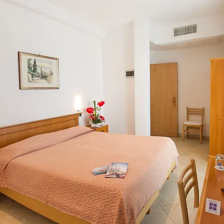 فندق Joli Park - Caroli 3*
