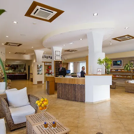 فندق Joli Park - Caroli