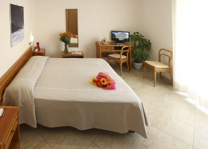 Joli Park - Caroli Hotel