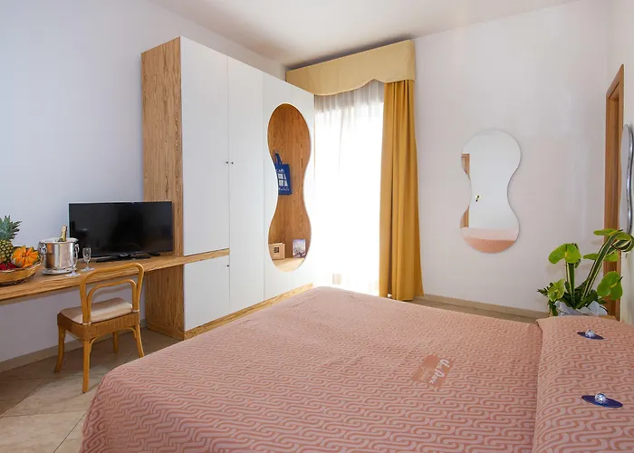 Joli Park - Caroli Hotel 3*