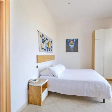 Joli Park - Caroli Hotell Gallipolli