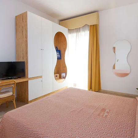 Joli Park - Caroli Hotel 3*