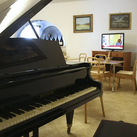 Joli Park - Caroli Hotel