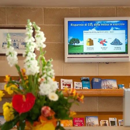 Joli Park - Caroli 3*