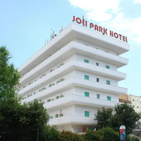 Joli Park - Caroli Hotell