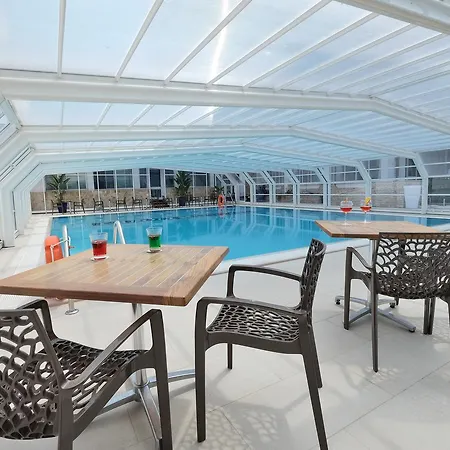 Joli Park - Caroli Szálloda 3*