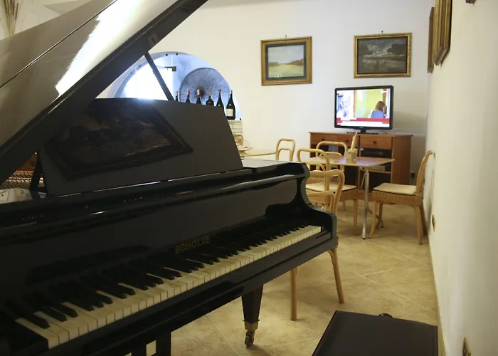 Joli Park - Caroli Hotel