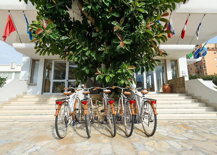 Joli Park - Caroli 3*