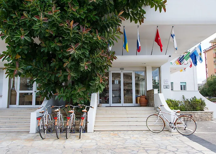 Ξενοδοχείο Joli Park - Caroli