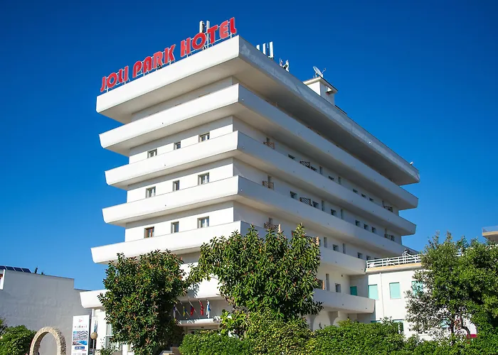 Joli Park - Caroli 3*